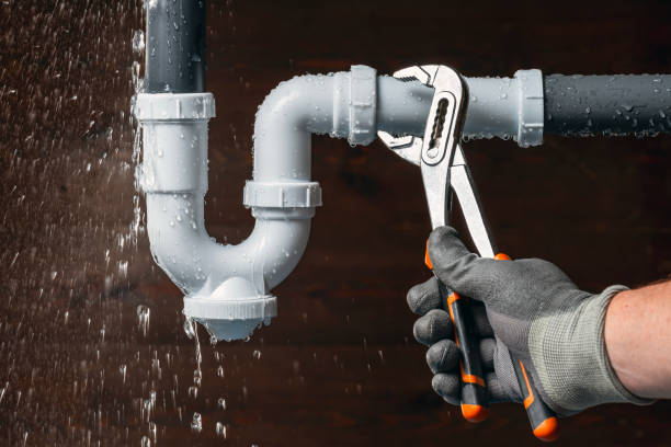 Professional Leak Detection technician working in Owensville, OH